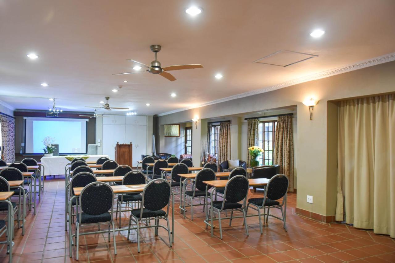 Oxford Lodge Vryheid Dış mekan fotoğraf